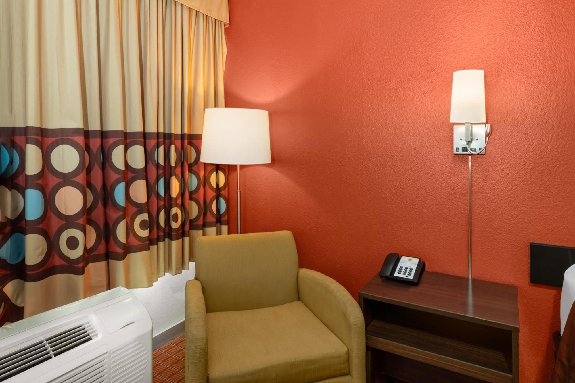 ซูเปอร์ 8 บาย วินด์แฮม แบตันรูช/I-10 Motel บาตันรูช ภายนอก รูปภาพ
